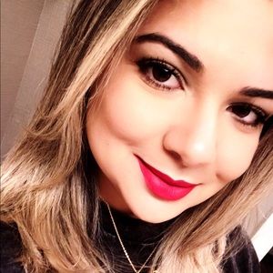 Meet your Posher, Rafaela